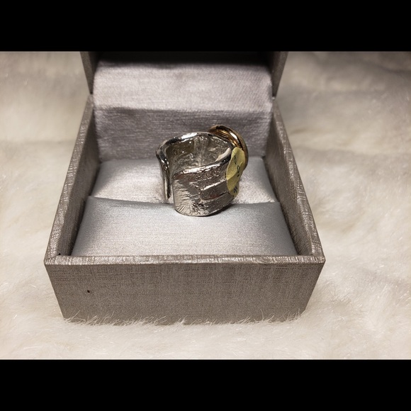 J Jansen Women’s Handcrafted In USA Ring - Picture 6 of 8
